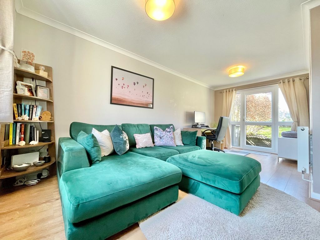 Property photo 3 of 19