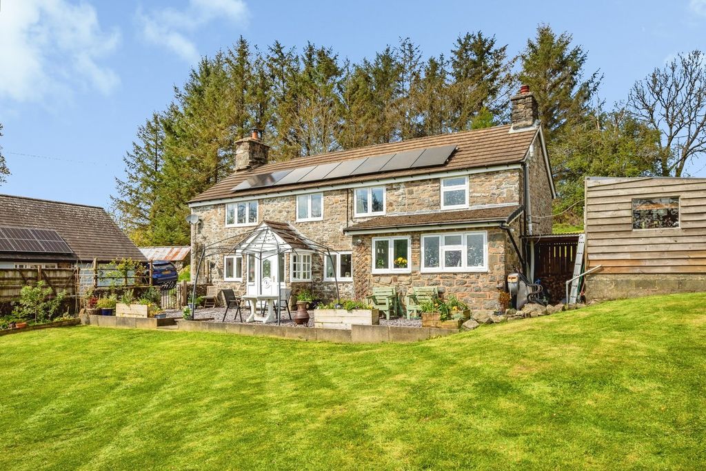 Property photo 1 of 35