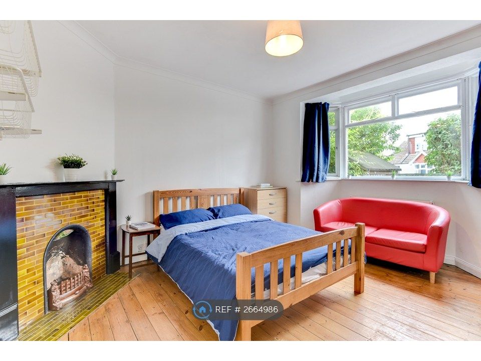 Property photo 2 of 35 Bedroom 1