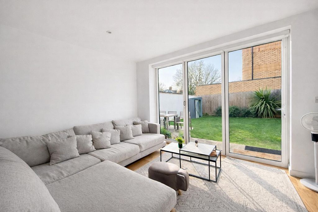 Property photo 3 of 15 Living Room