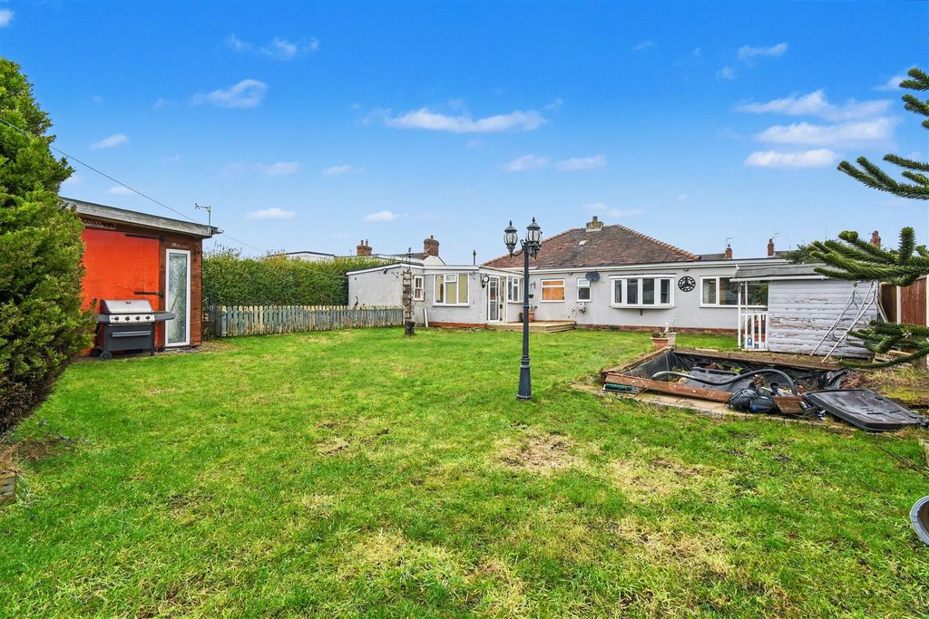 Property photo 2 of 24 Rear Garden