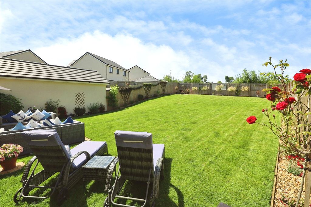 Property photo 3 of 36 Picture No. 13