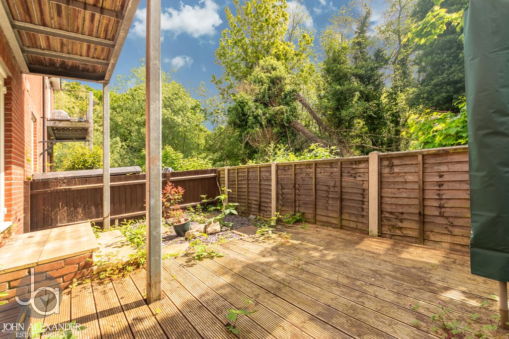 Property photo 3 of 12