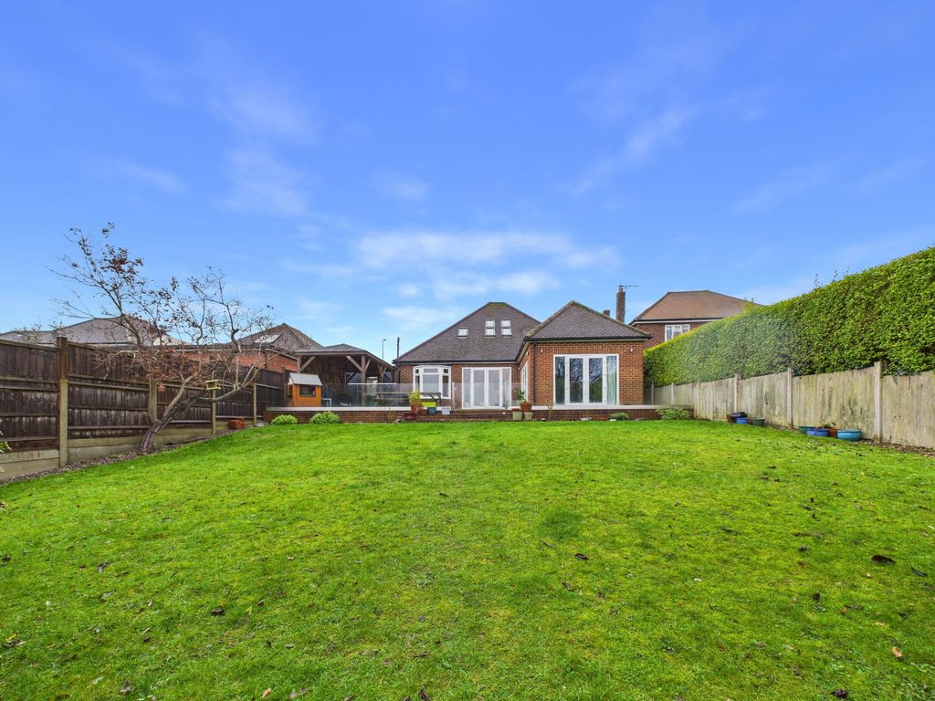 Property photo 2 of 21