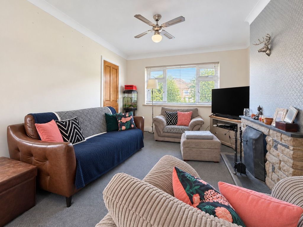 Property photo 2 of 19