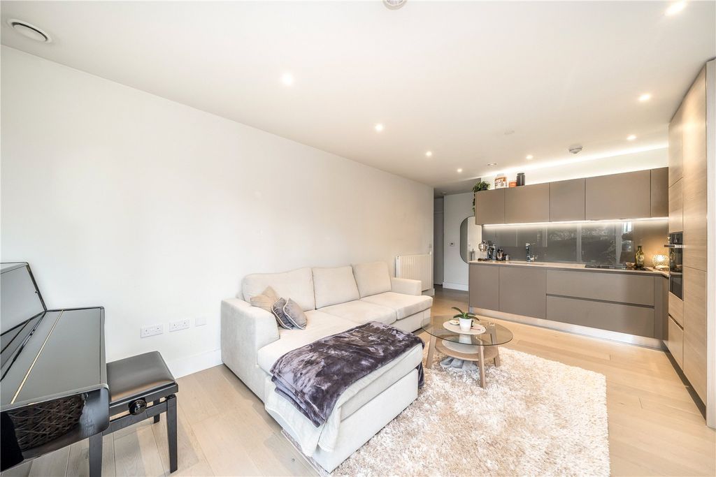 Property photo 3 of 8 Picture No. 05