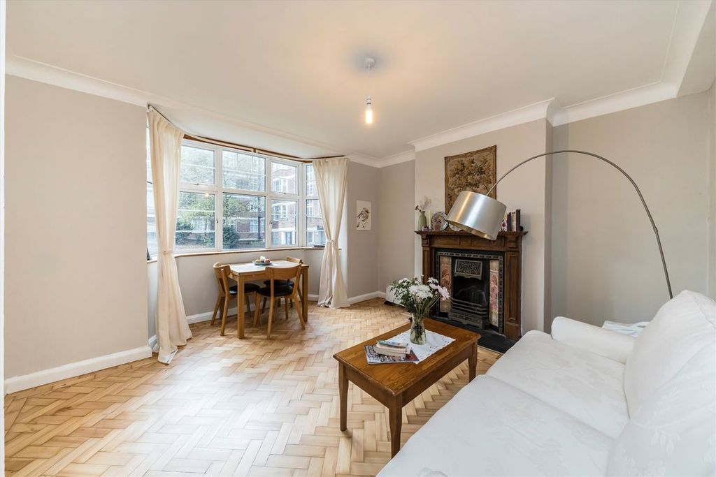 Property photo 3 of 6