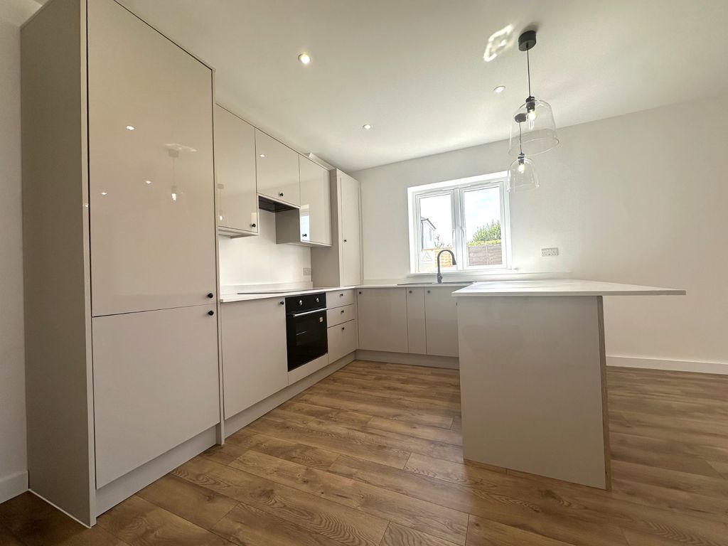 Property photo 2 of 16 Picture No. 09