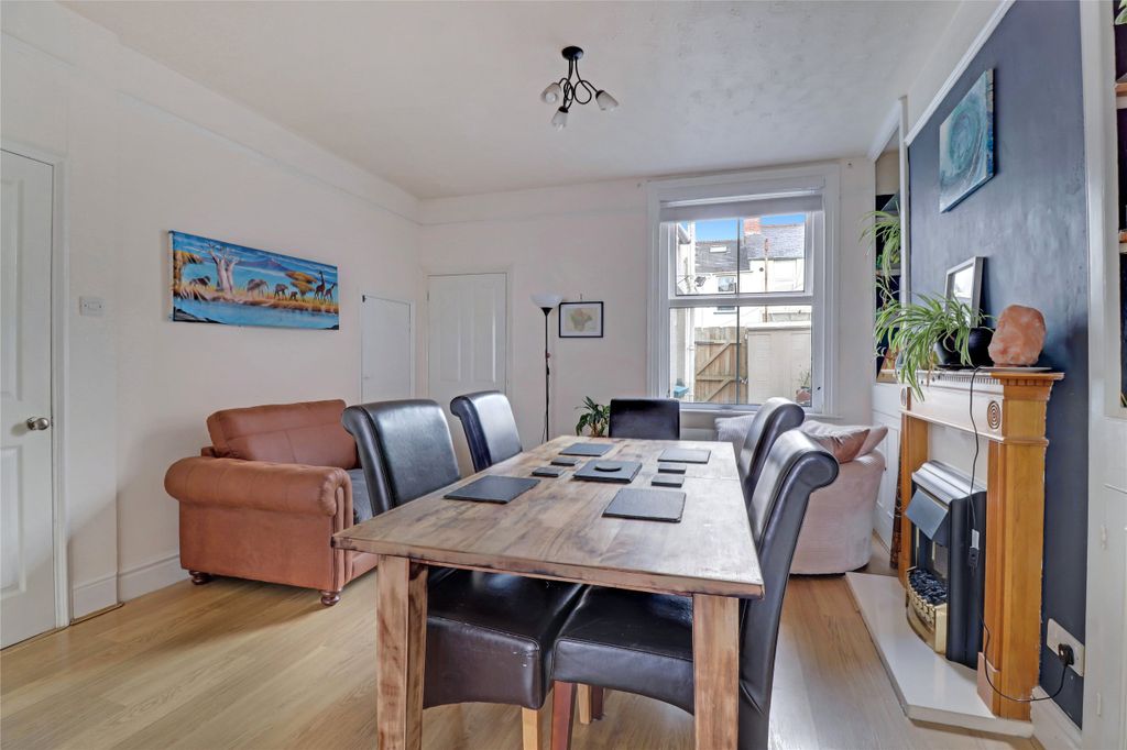 Property photo 3 of 11 Picture No. 11