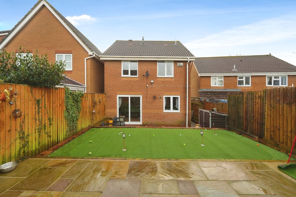 Property photo 1 of 17 Garden