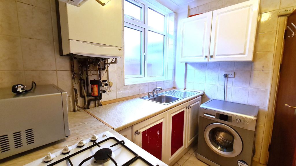 Property photo 2 of 4