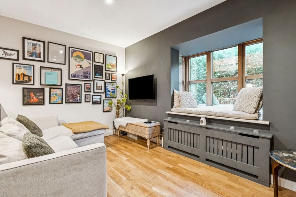 Property photo 2 of 5