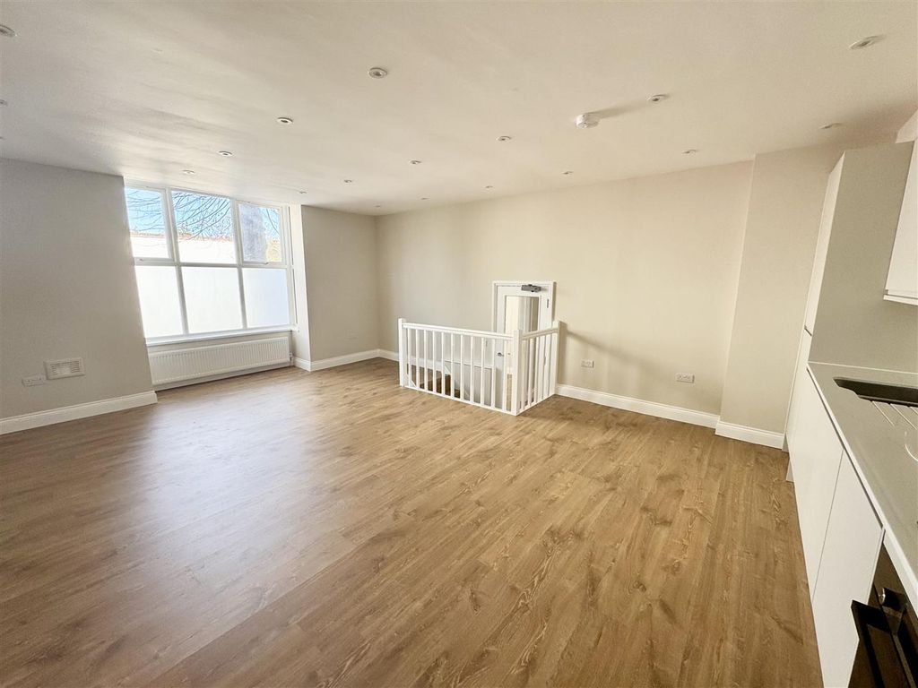 Property photo 2 of 11 Img_9171.Jpg