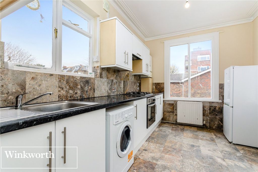 Property photo 2 of 9 Picture No. 08