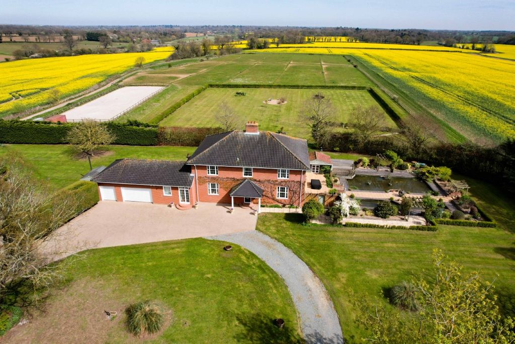 Property photo 1 of 35