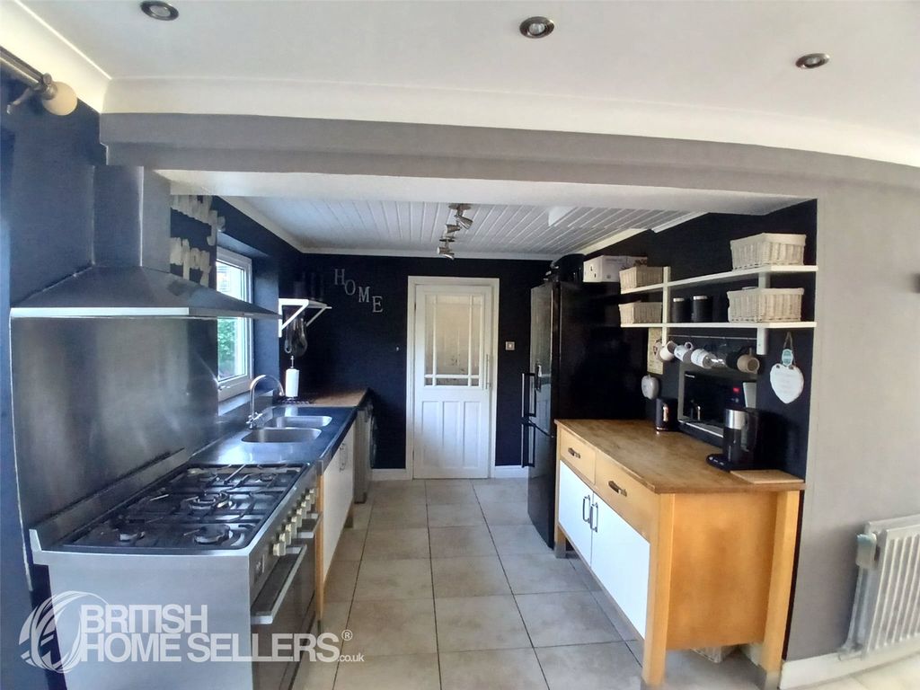 Property photo 2 of 23 Picture No. 65