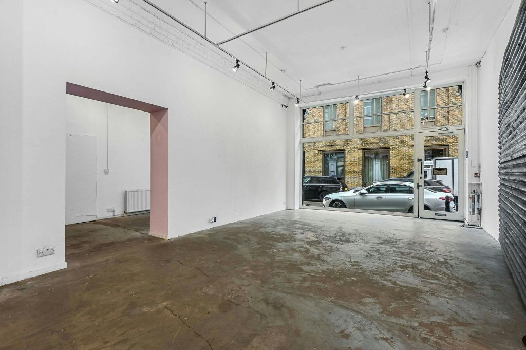 Property photo 2 of 8 Olbc96Leonardstreet11.Jpg