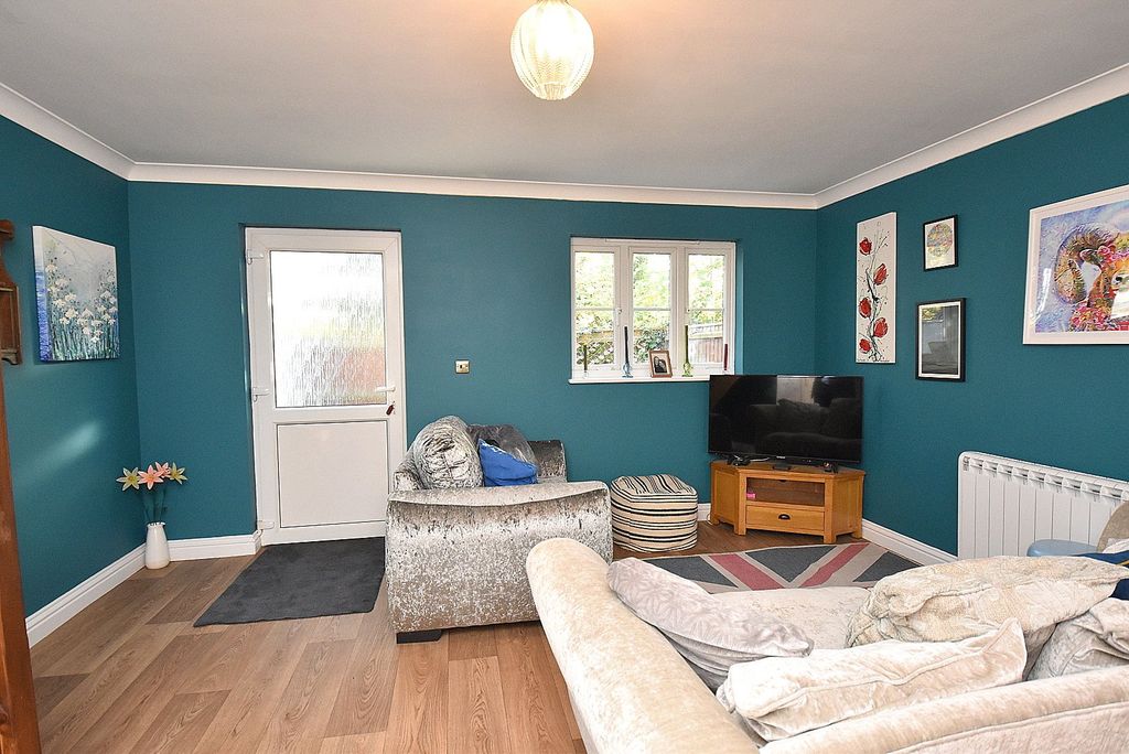 Property photo 3 of 9 Picture No. 11