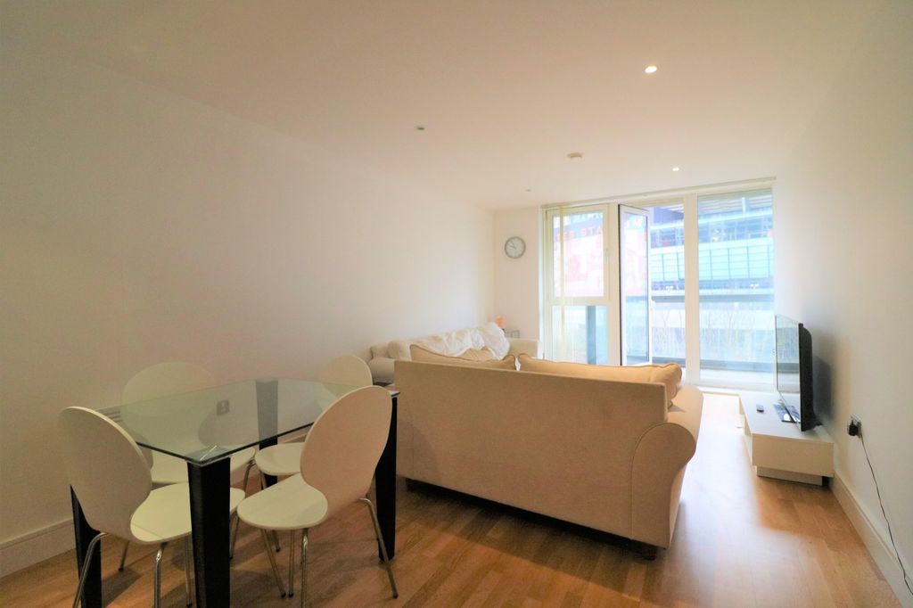 Property photo 2 of 11 Internal