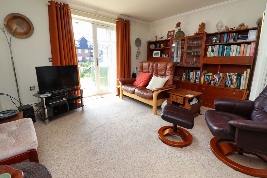 Property photo 3 of 17 Img_0026 (1)