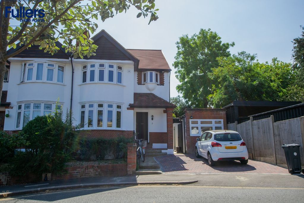 Property photo 1 of 18