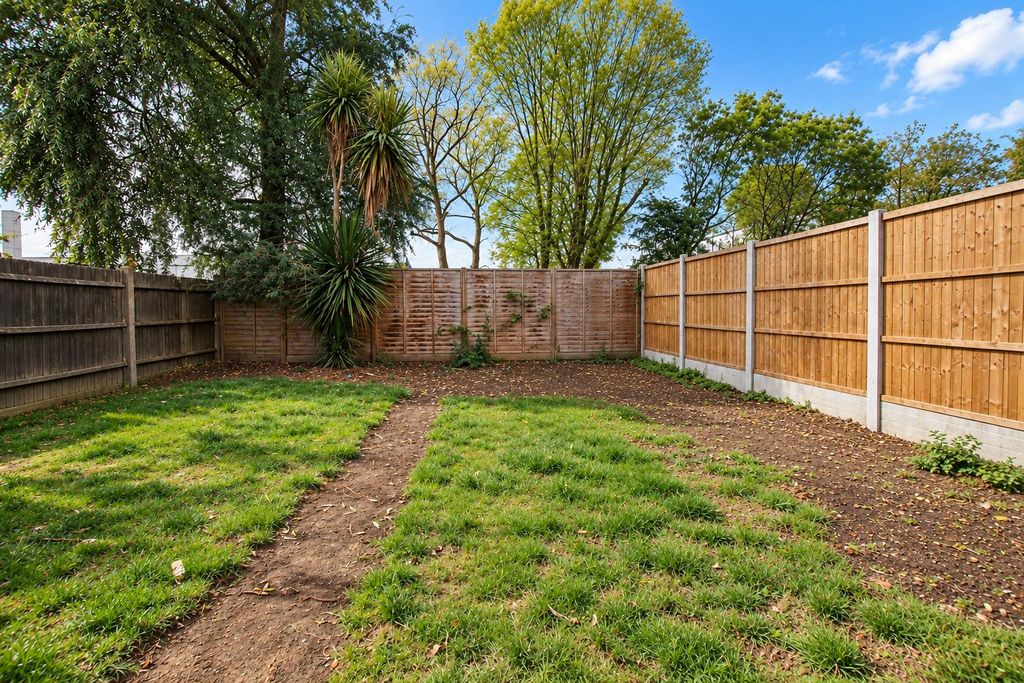 Property photo 3 of 8 3d2E89F9-3A67-4Ed1-Ae13-8A639c3Bc4d7.Png