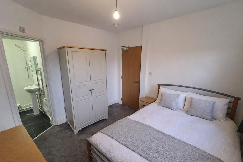 Property photo 1 of 7 Room 4, Dressed 2026 (2).Jpg