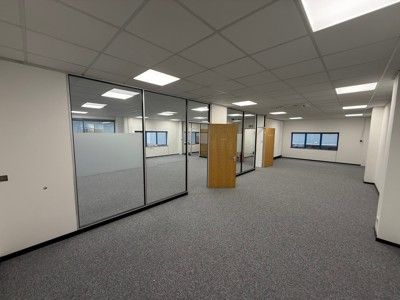 Property photo 3 of 8 Photo 7