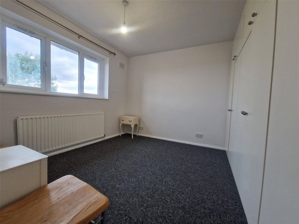 Property photo 3 of 5 Picture No. 17