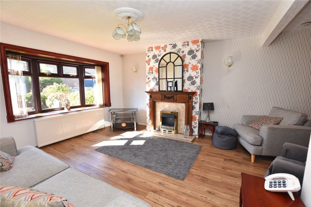 Property photo 2 of 22 Picture No. 23