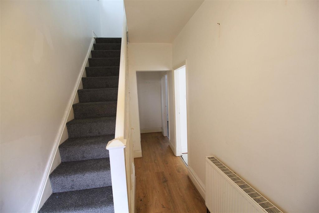 Property photo 3 of 14 Entrance.Jpg