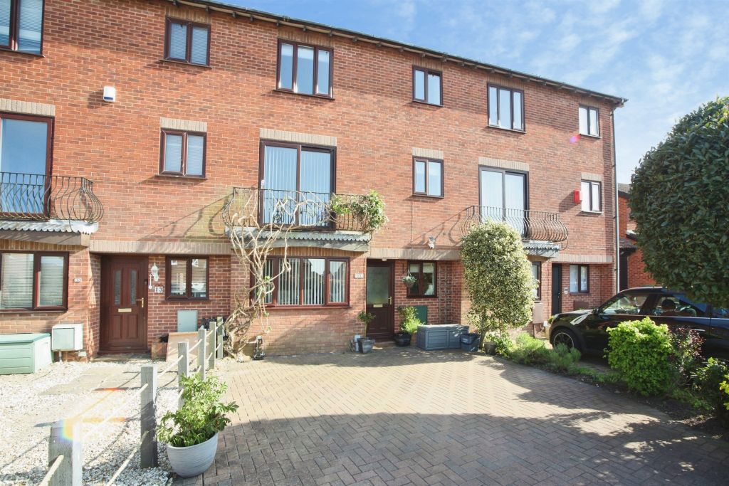 Property photo 1 of 29