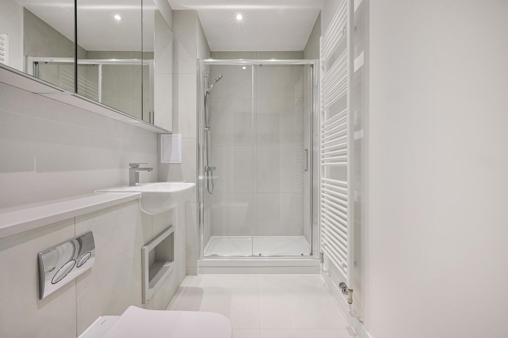 Property photo 3 of 3