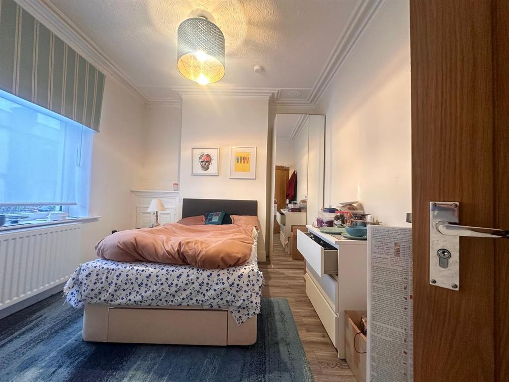 Property photo 3 of 15 Bedroom 1 3.87m x 3.06m