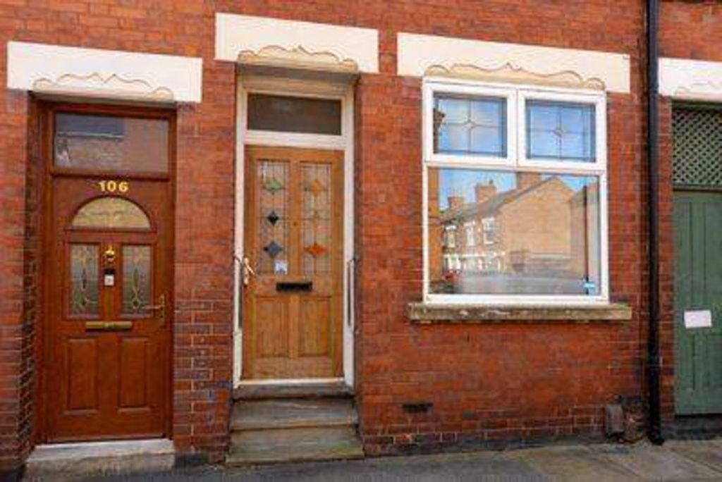 Property photo 1 of 12