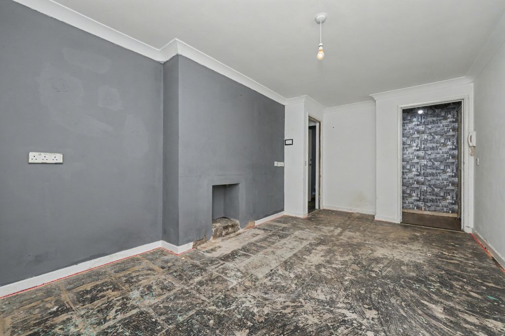 Property photo 2 of 11 Flat 14 Well Meadow, Brampton, Carlisle, Ca8 1Uw