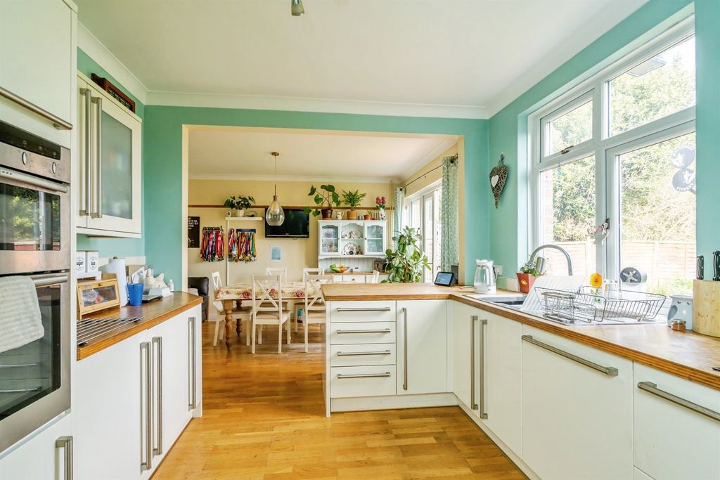 Property photo 2 of 15