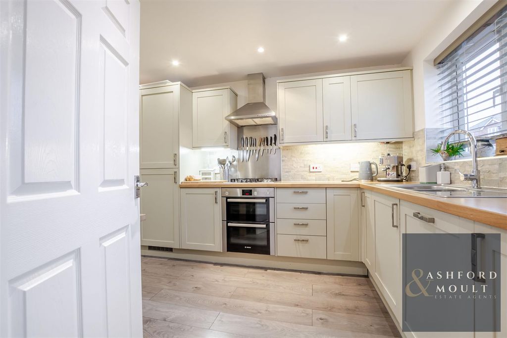 Property photo 3 of 39 Ccltd5.Jpg