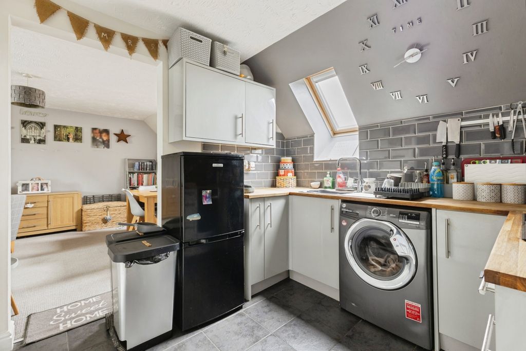 Property photo 2 of 12 Pbox-Img.Jpg