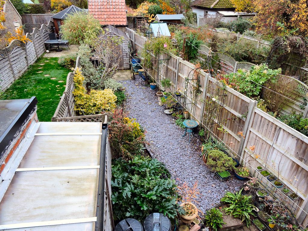 Property photo 2 of 18