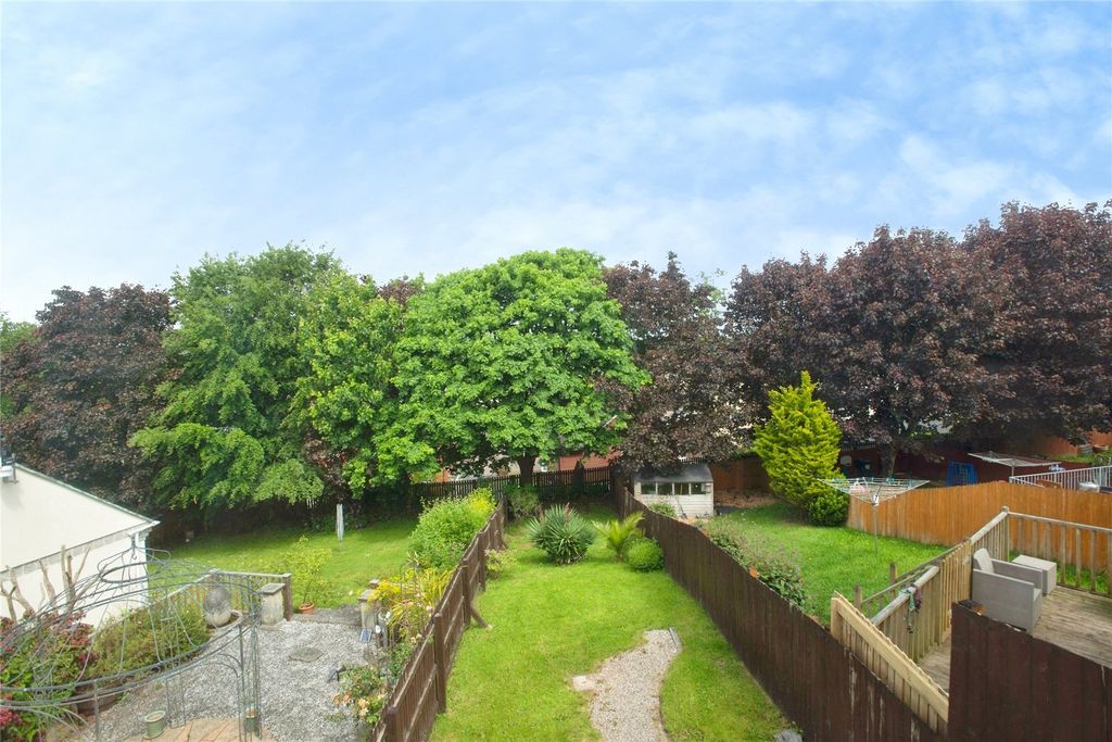 Property photo 2 of 18 Picture No. 65