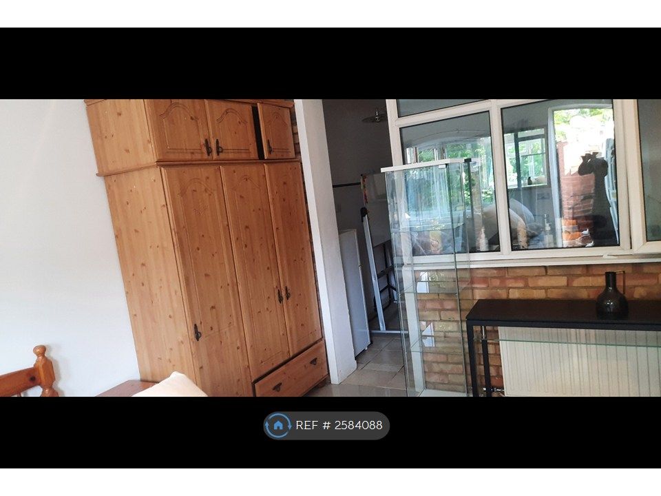 Property photo 1 of 1
