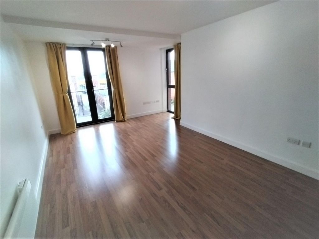 Property photo 1 of 6 (Main)