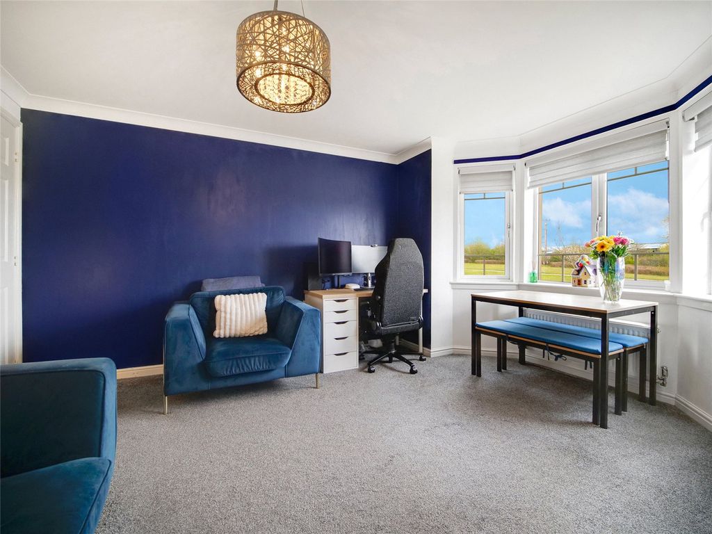 Property photo 2 of 21 Picture No. 28