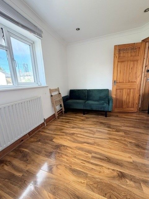 Property photo 2 of 5 Living Room