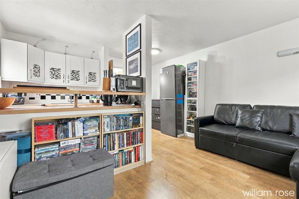 Property photo 1 of 9 009_Img_1973.Jpg