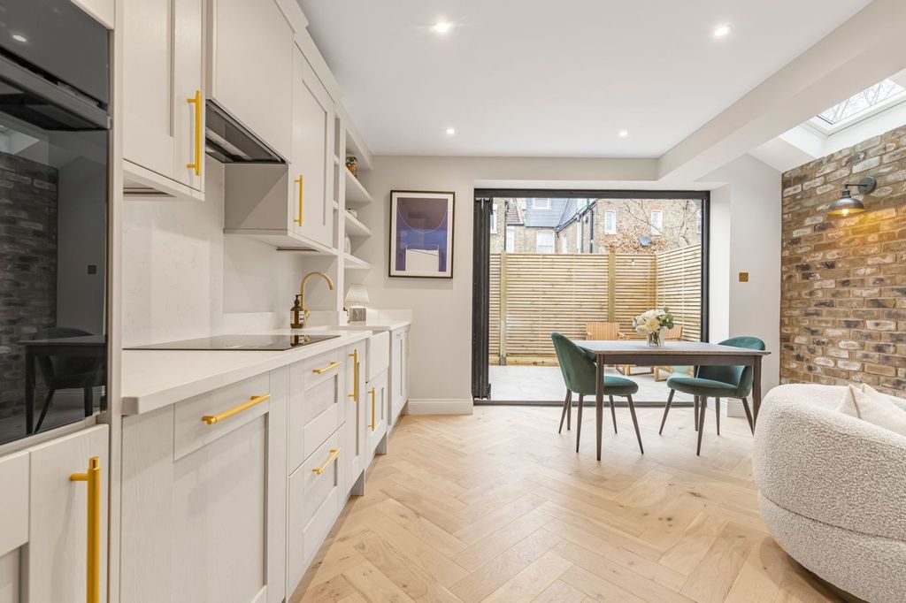 Property photo 2 of 7 Picture No. 02