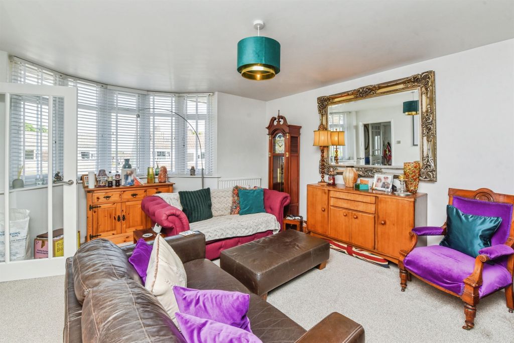 Property photo 3 of 16