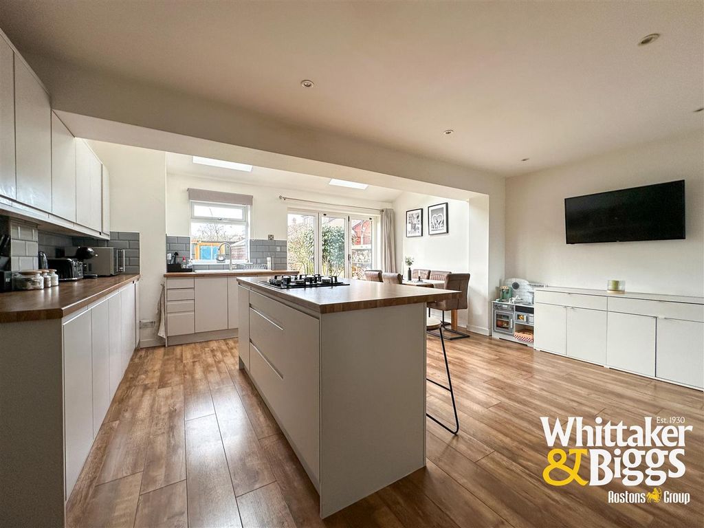 Property photo 3 of 17 Img_0887.Jpg