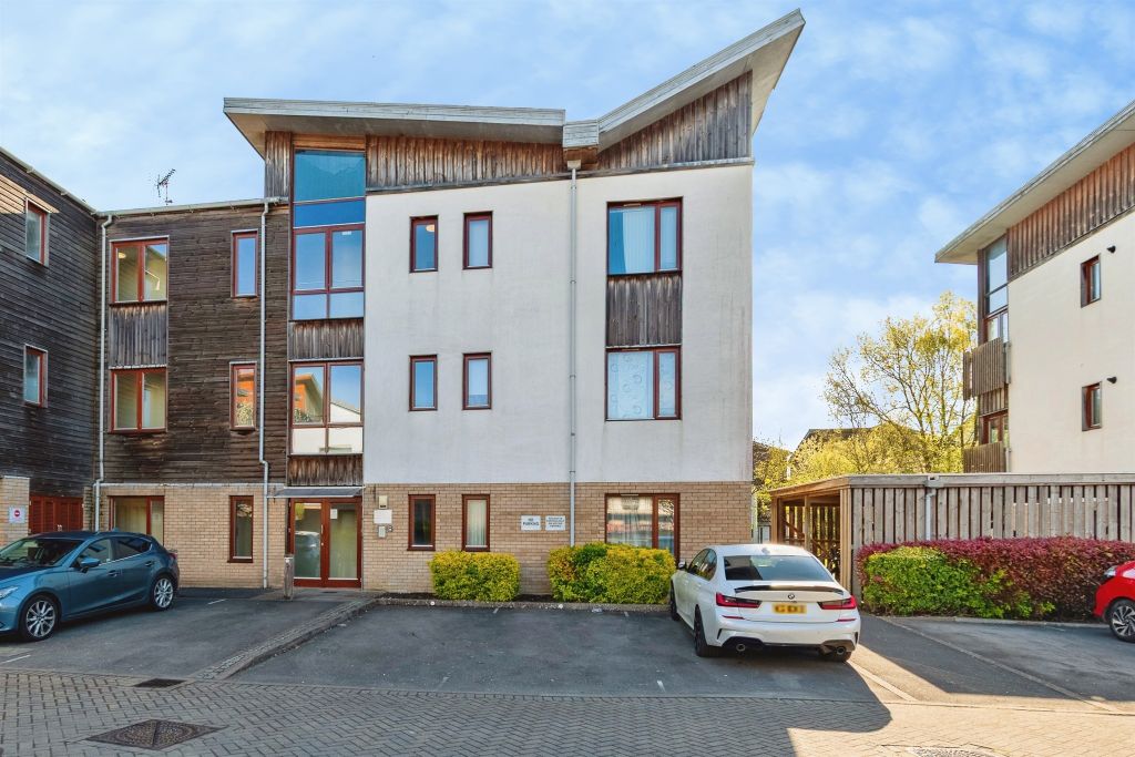 Property photo 3 of 10